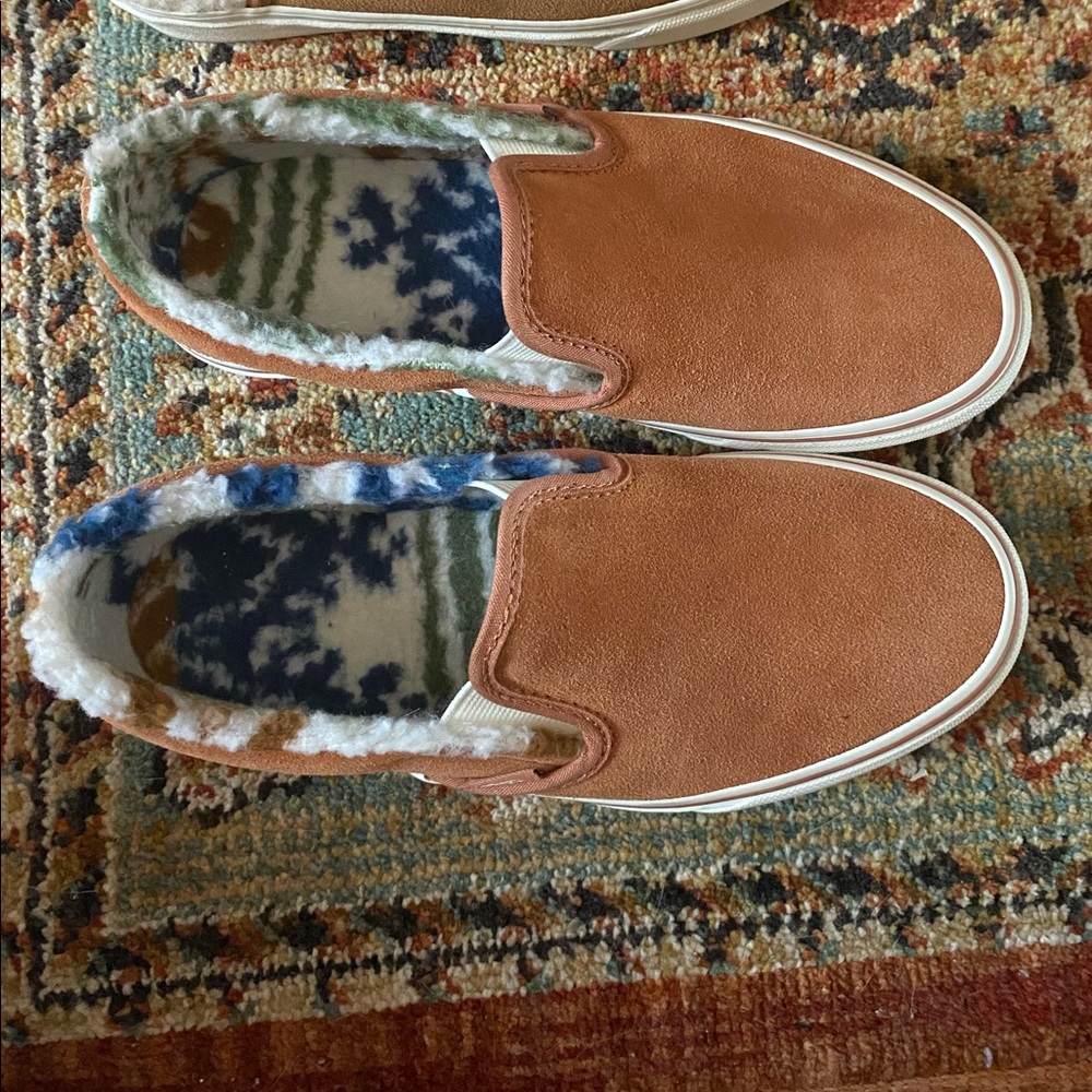 Fluffy Suede Slip-on Vans with Box